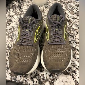 Brooks Glycerin 20 Olive with Neon Yellow Highlights